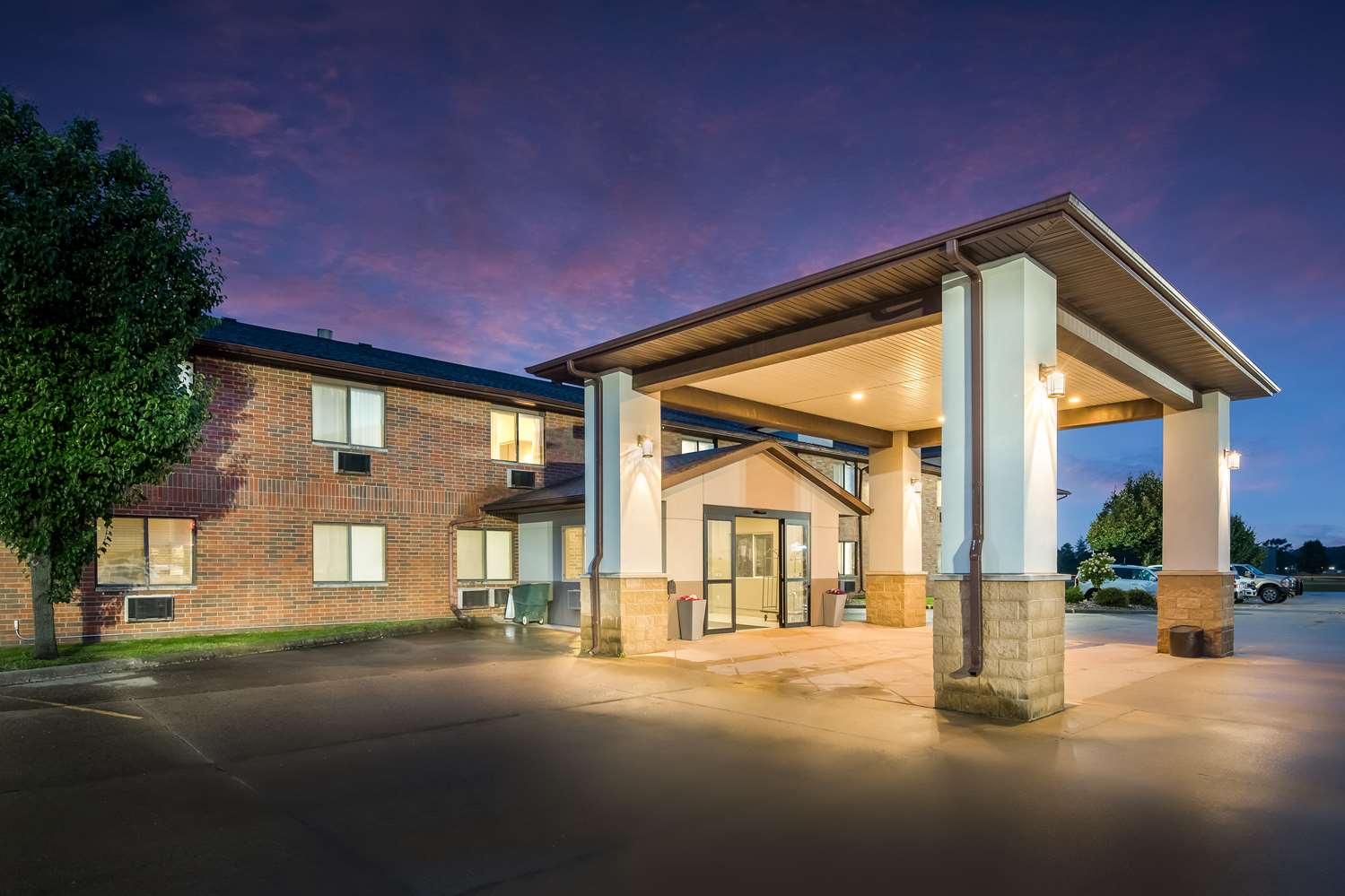 Best Western Mt Pleasant Inn 2/34