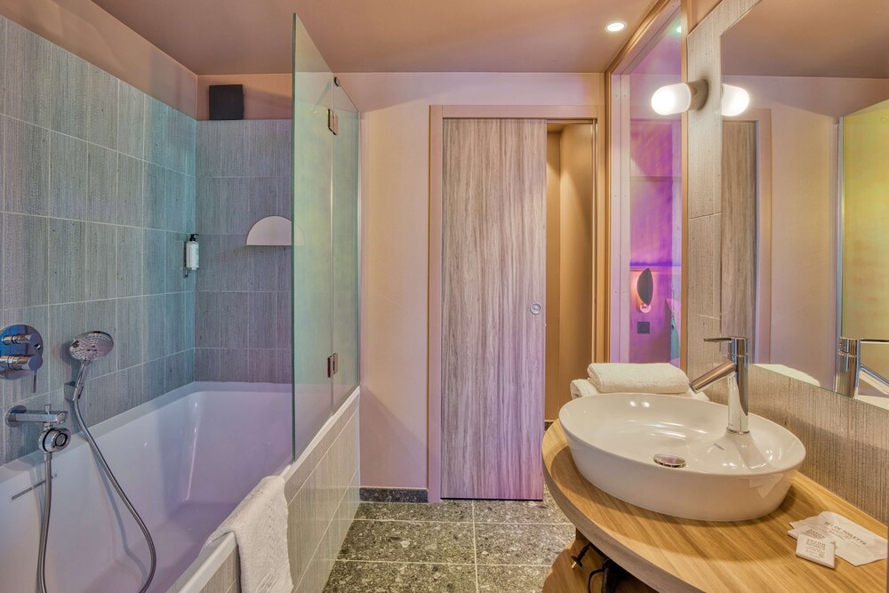 Aiden by Best Western Clermont-Ferrand Hotel & Spa 30/55