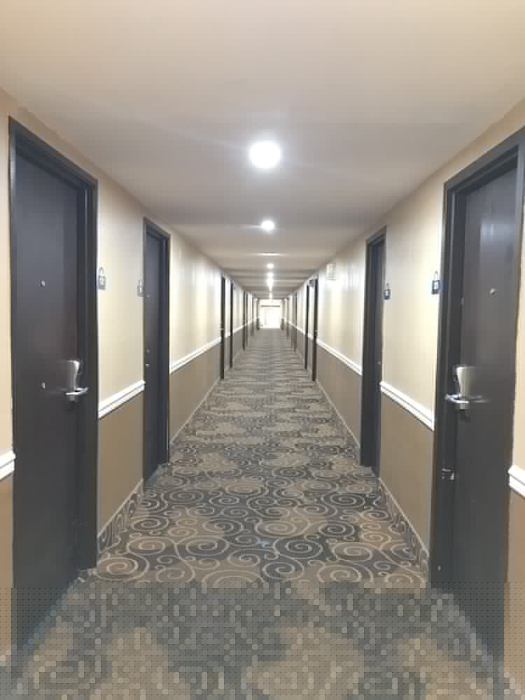 Days Inn by Wyndham Joplin 19/32