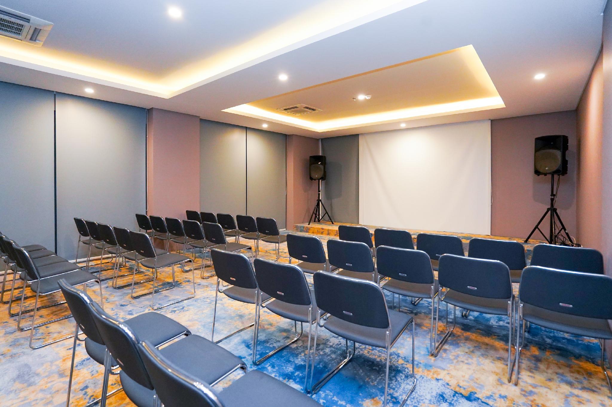The Life Styles Hotel Surabaya 36/50