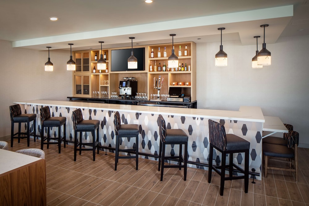 Hyatt House North Scottsdale 30/41