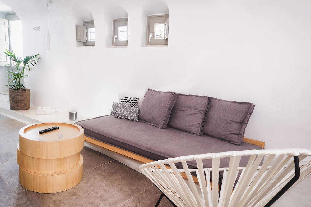 Santorini Soul Villas - Adults Only 24/48