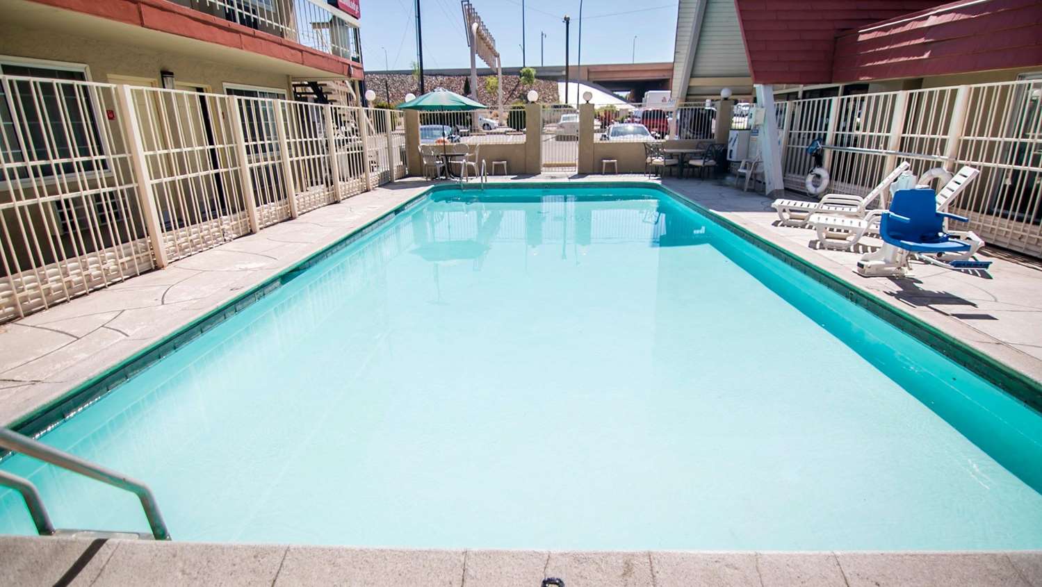 Super 8 by Wyndham Albuquerque Downtown 7/15