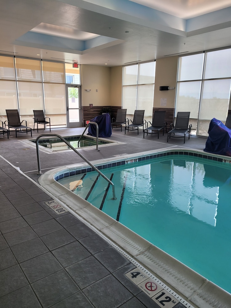 Fairfield Inn and Suites by Marriott Butte 4/41