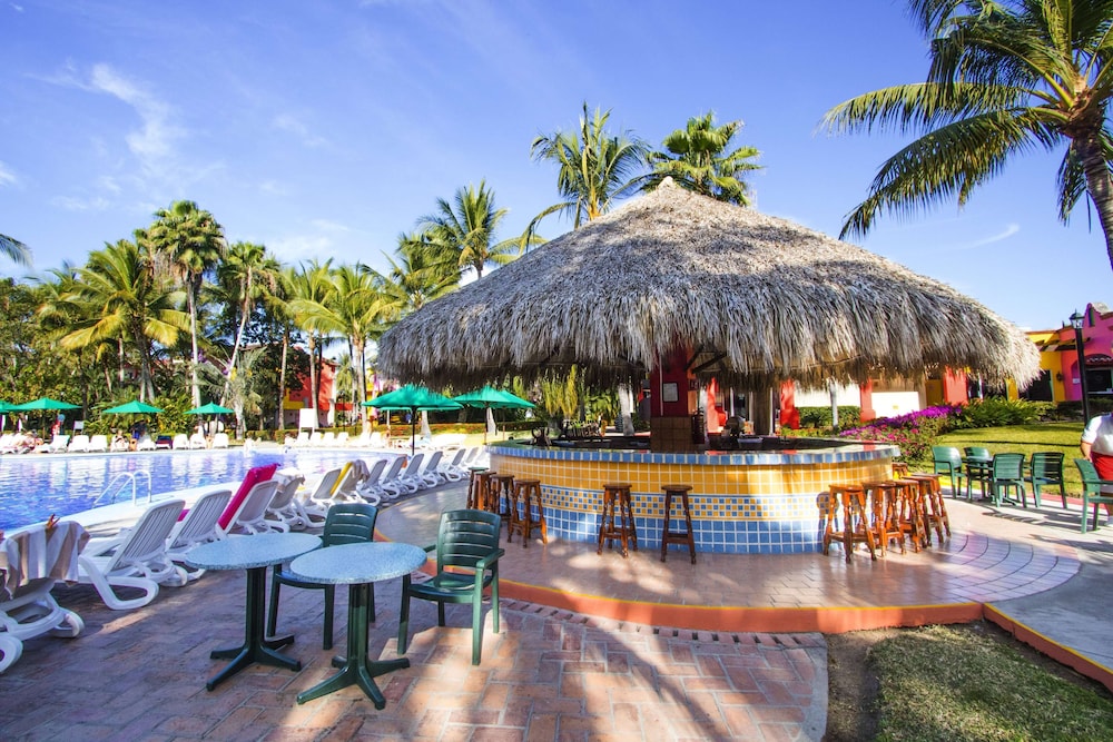 Grand Decameron Complex Bucerias A Trademark All Inclusive 69/76