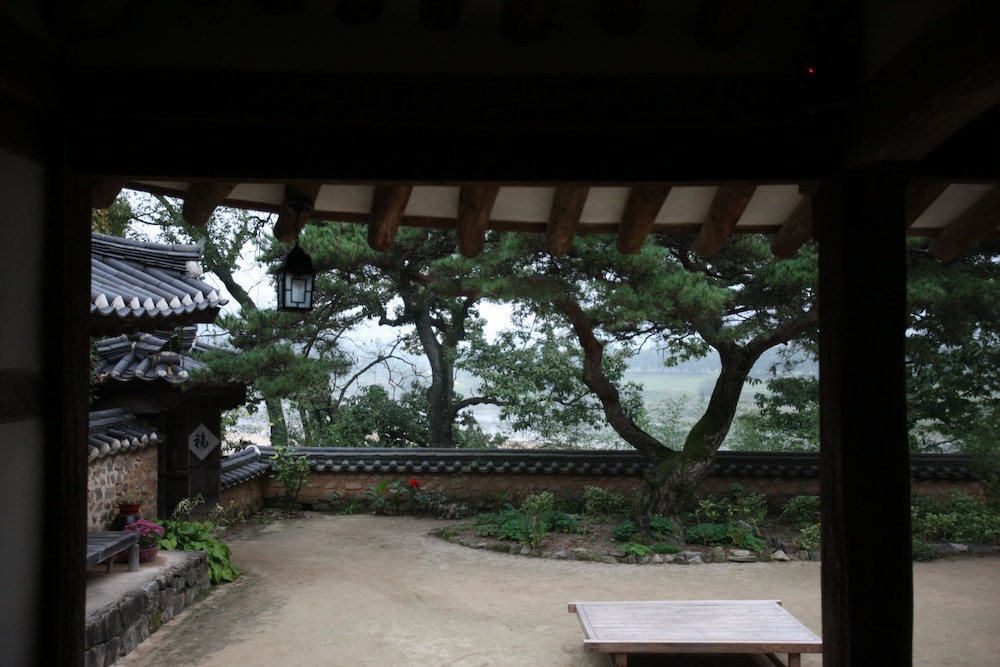Okyeon Pavilion 38/50