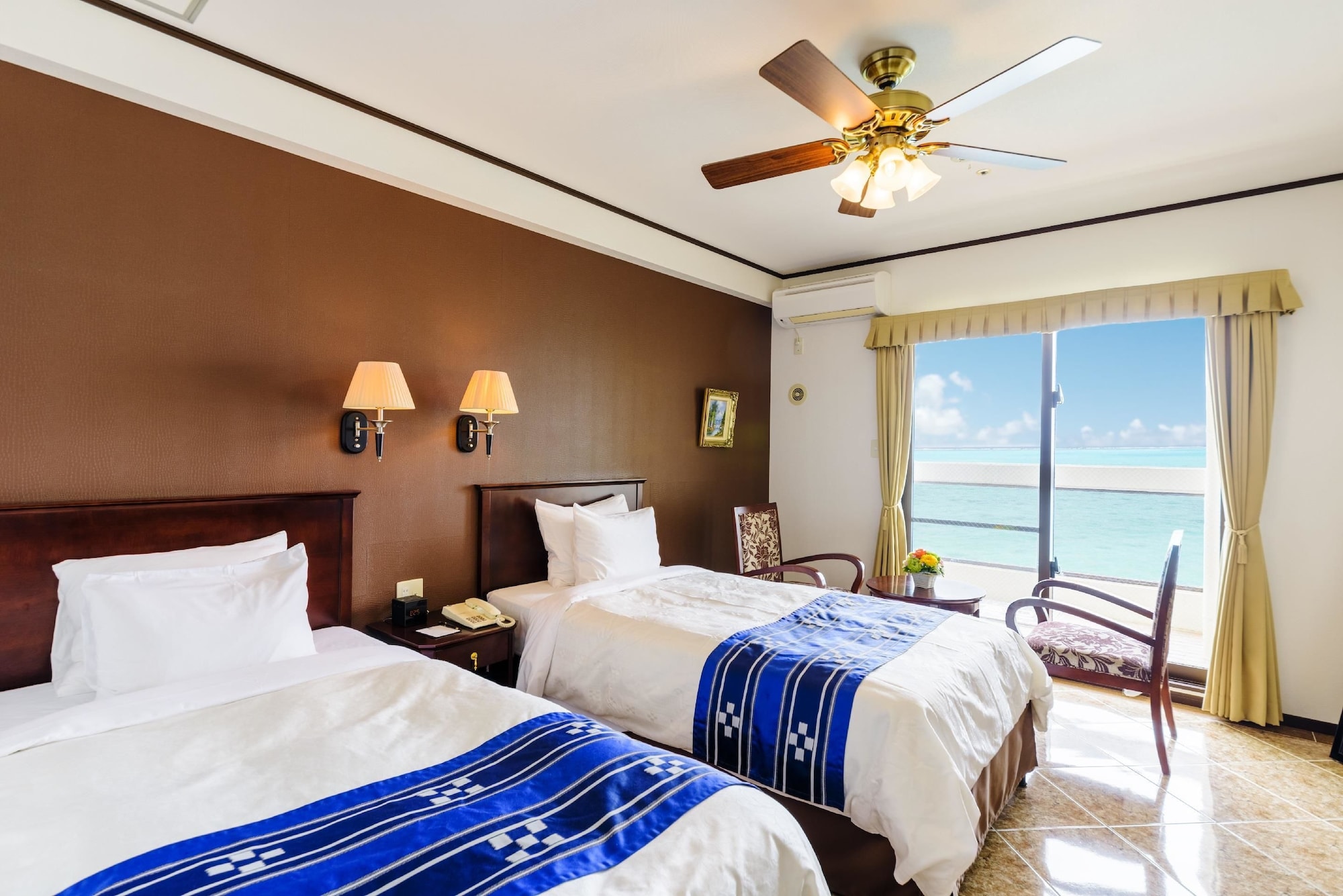 Standard, Twin Beds, with Extra Bed, Ocean Front