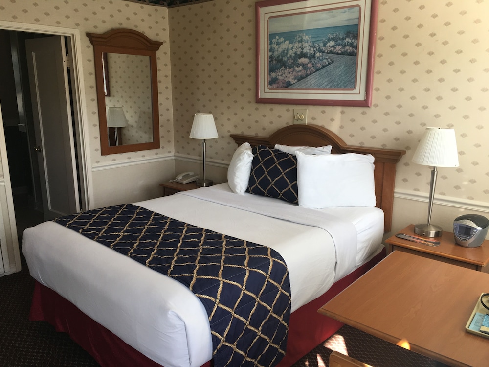 The Palomar Inn 23/61