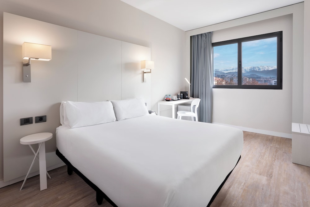 SUPERIOR, DOUBLE BED