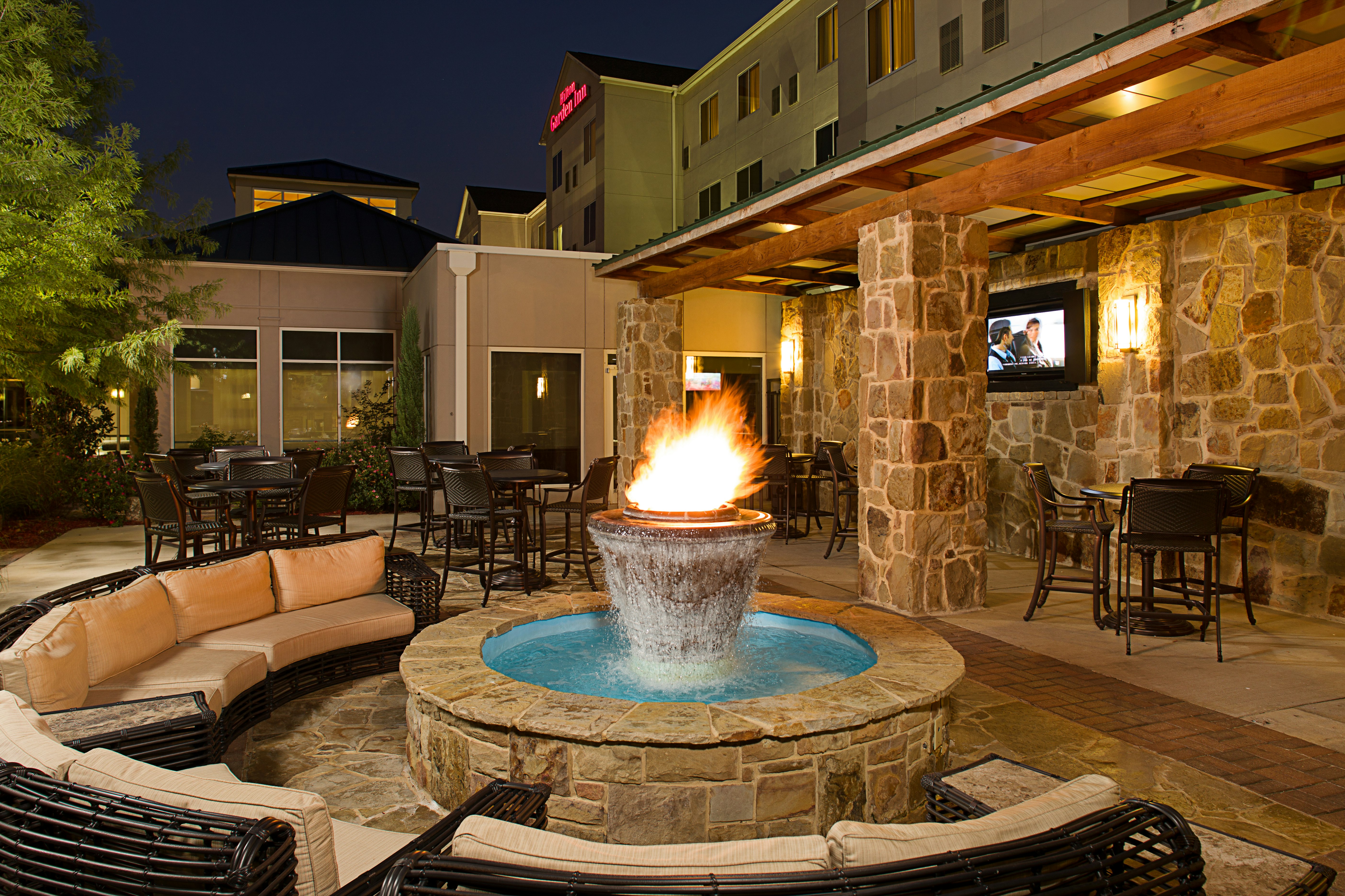 Hilton Garden Inn Dfw Airport South 70/74