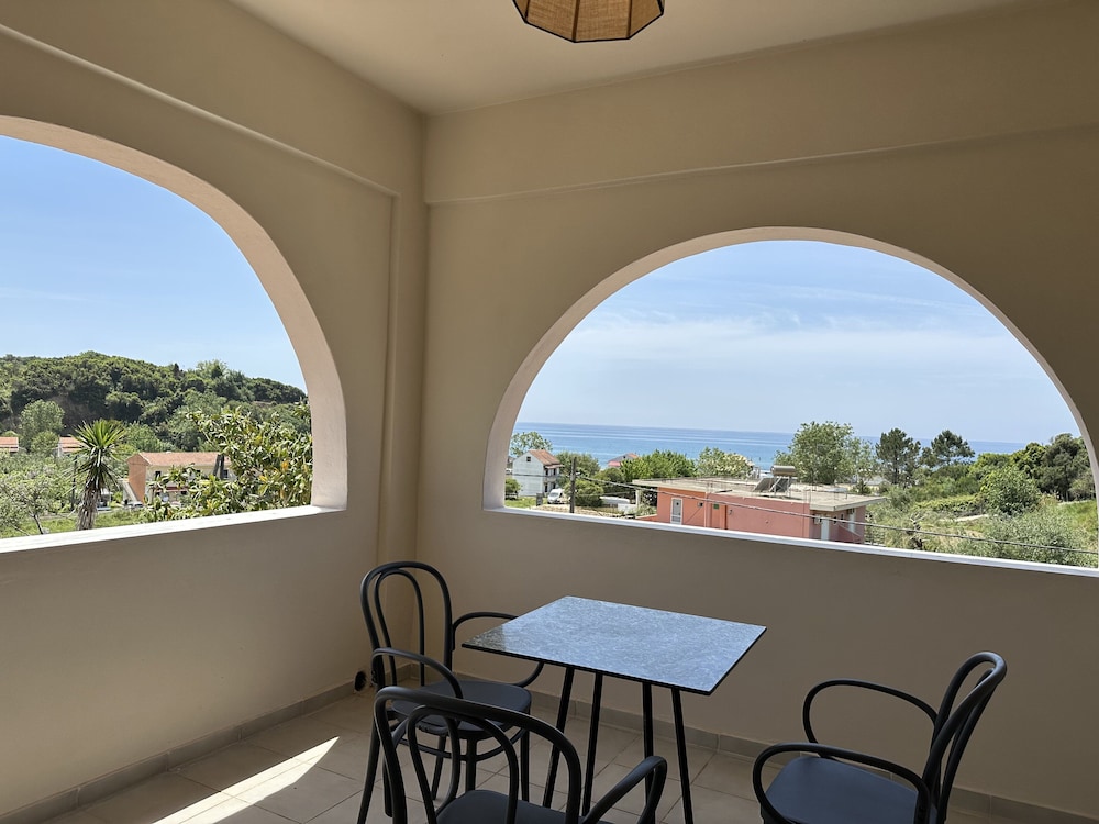 Armeno Resort 35/49