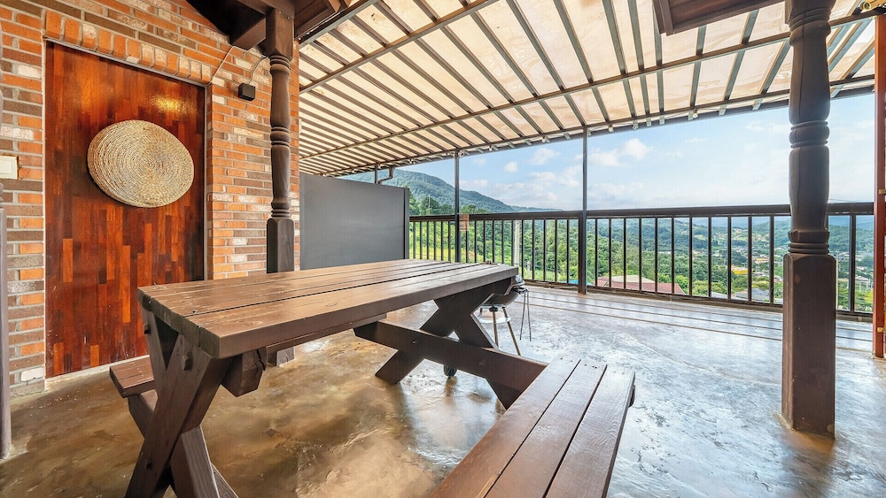 Gapyeong Botanical Pension 26/50