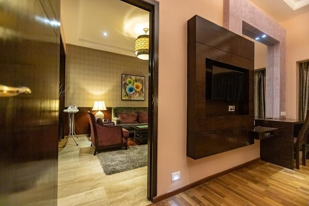 Hotel Express Inn 17/39