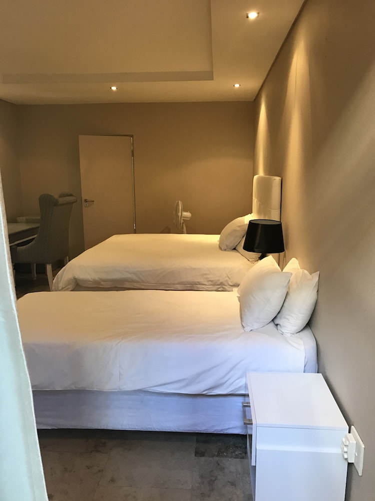 Sunset Beach Guesthouse 5/24