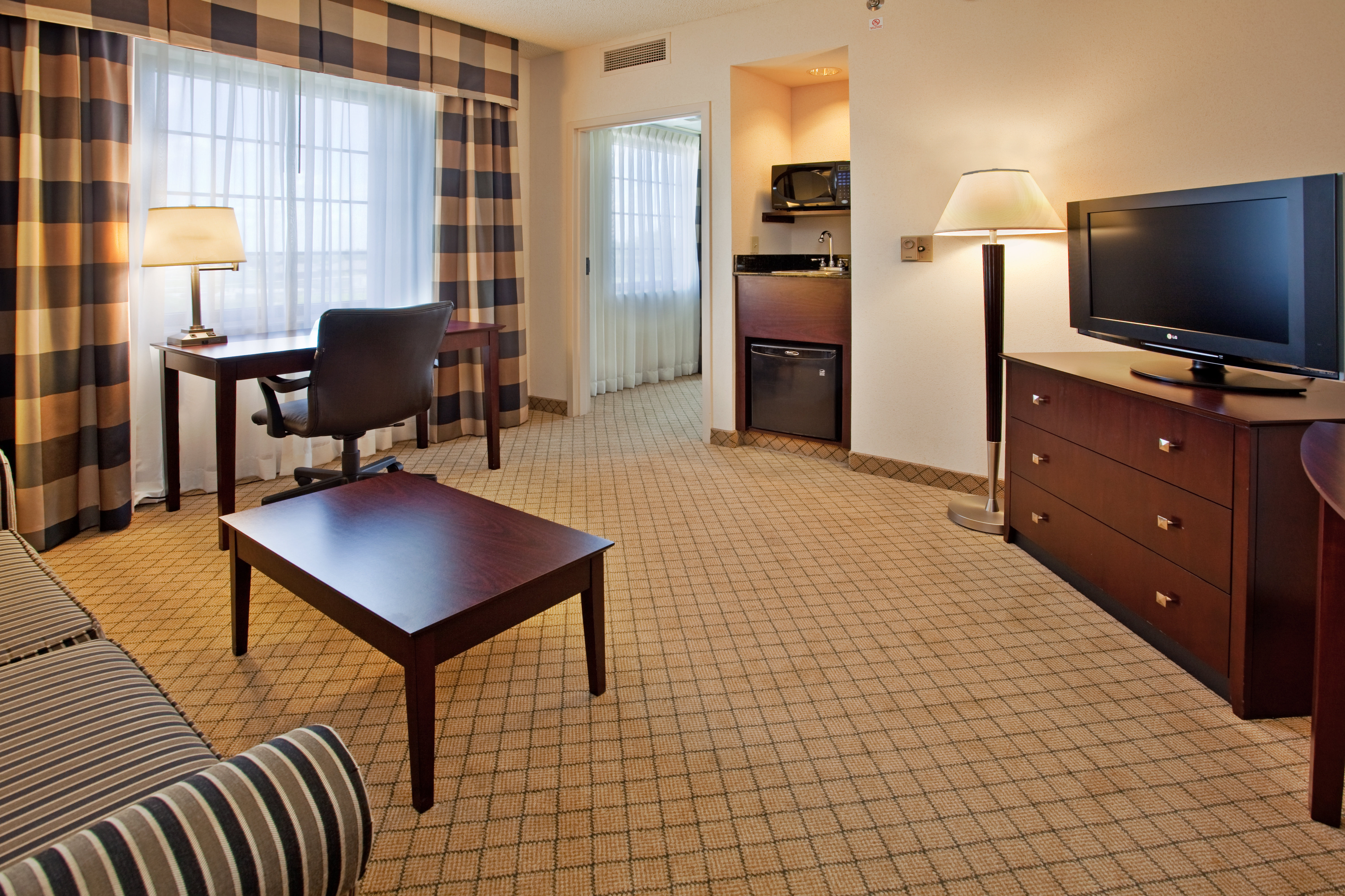 Holiday Inn Hotel And Suites Springfield I 44 50/77