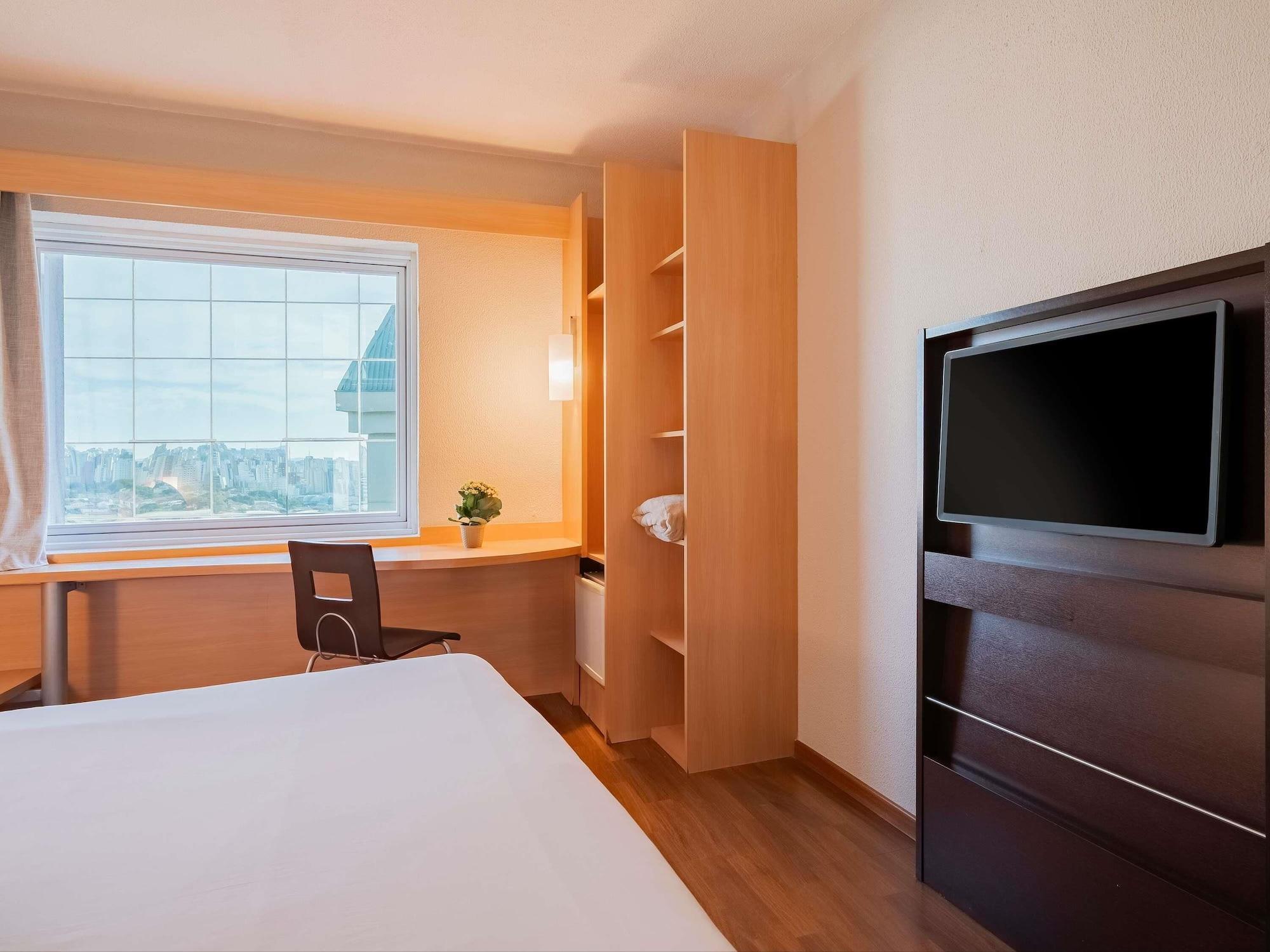 Standard, Multiple Beds
