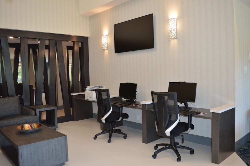 Best Western Plus Gateway to the Falls 20/26