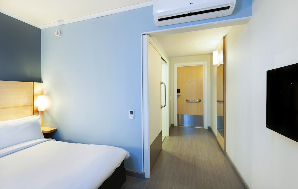 Ibis RJ Copacabana Posto 5 16/70