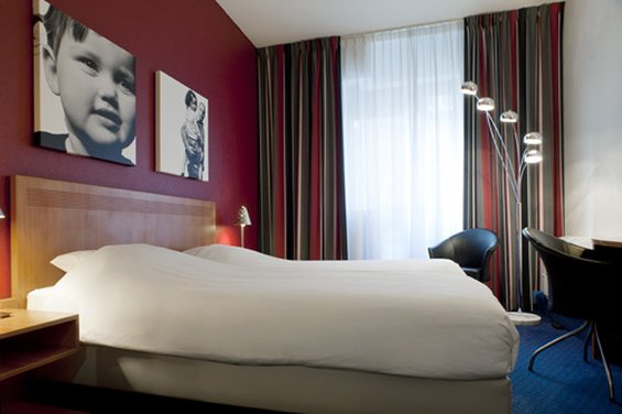 Inntel Hotels Amsterdam Centre 8/24