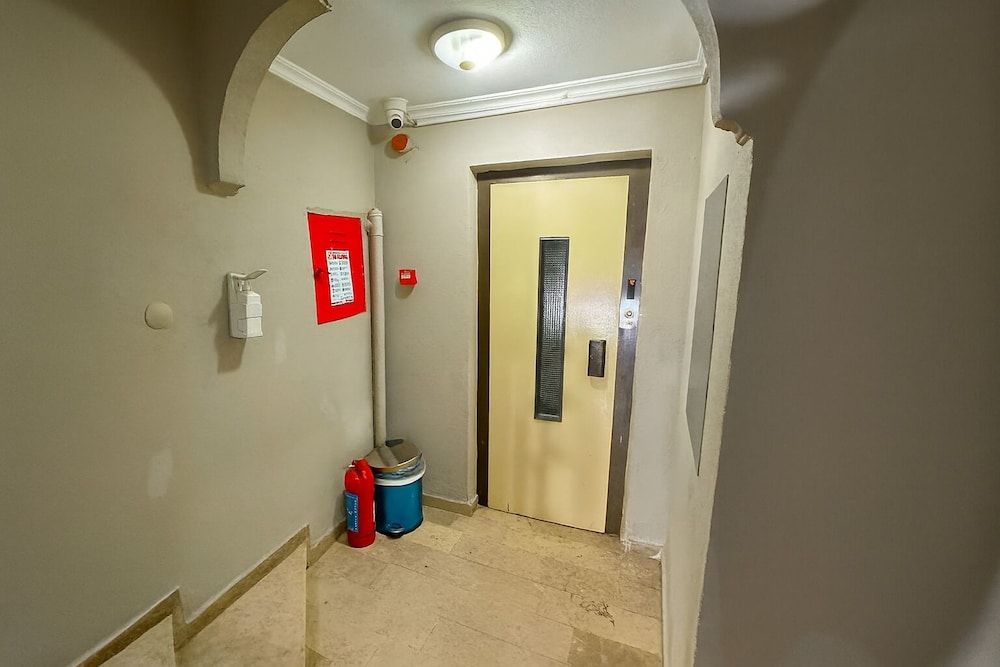 Biter Hotel 23/44