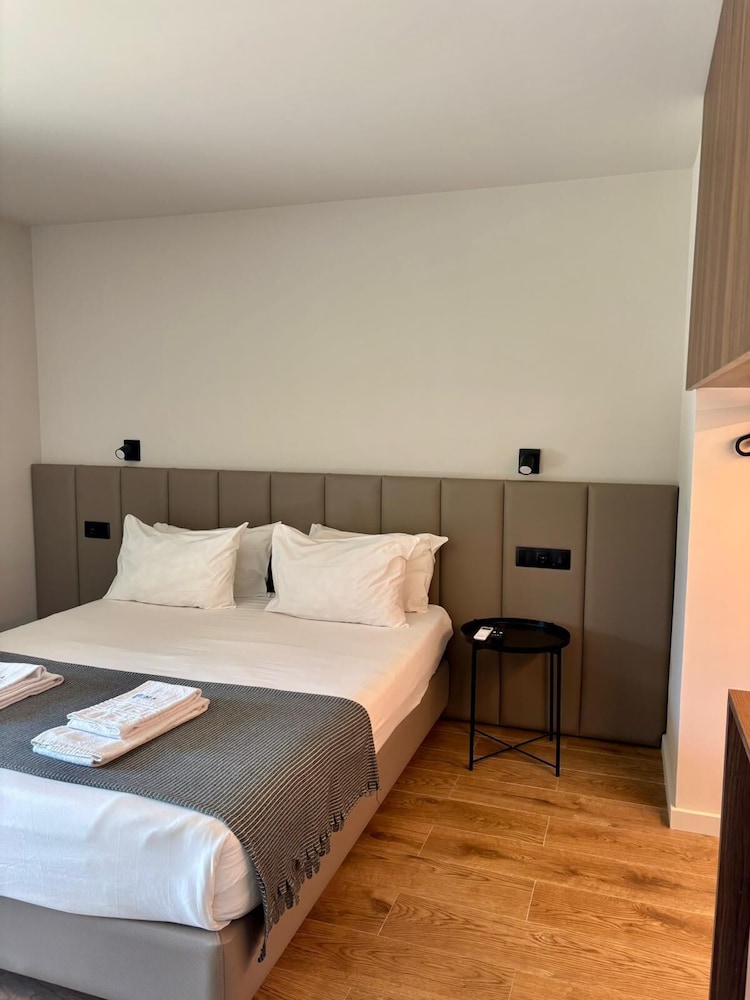Hotel Vila 16/50