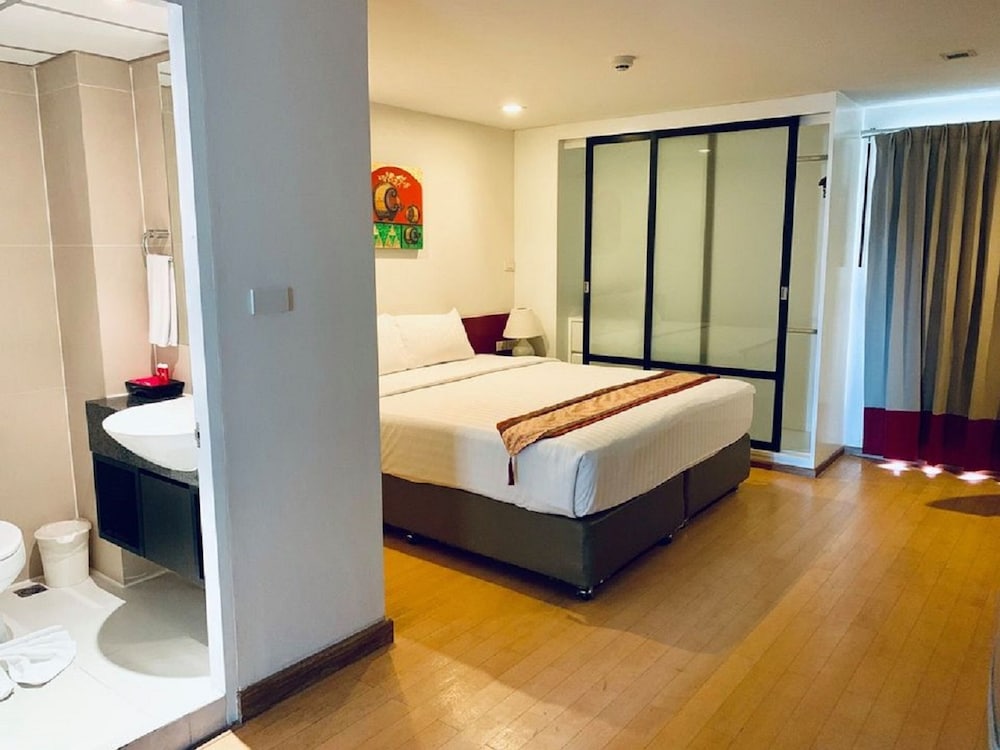 I Residence Hotel Sathorn 15/59