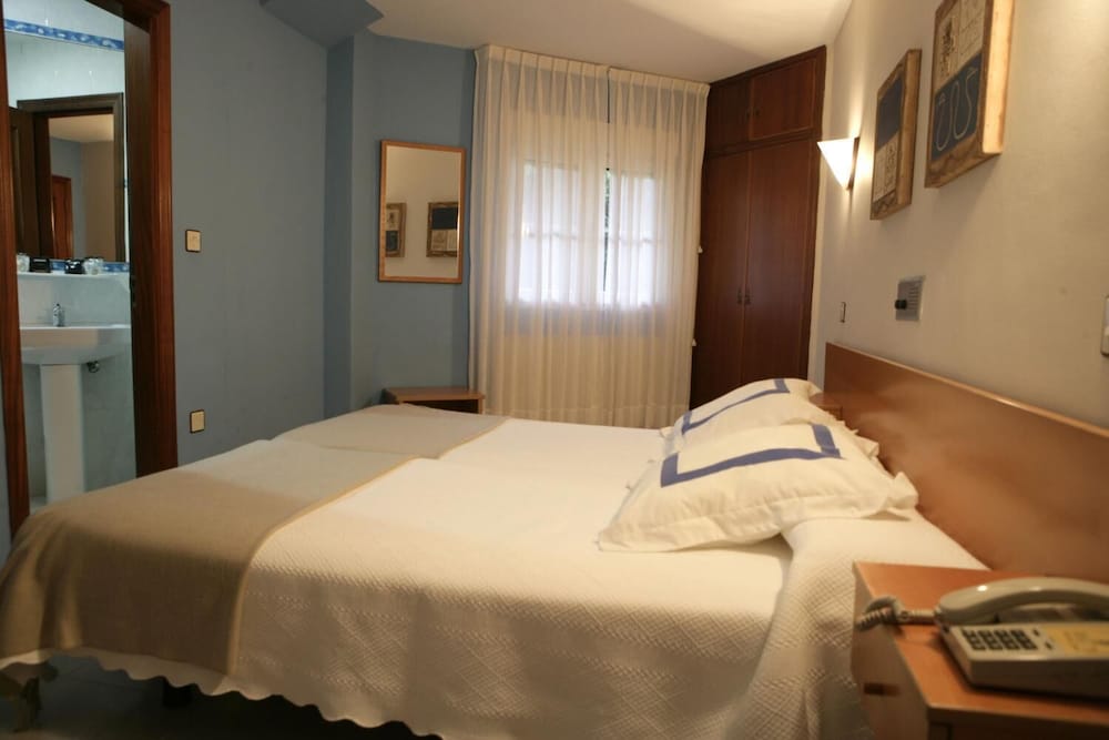 Hotel Azpiazu 8/34