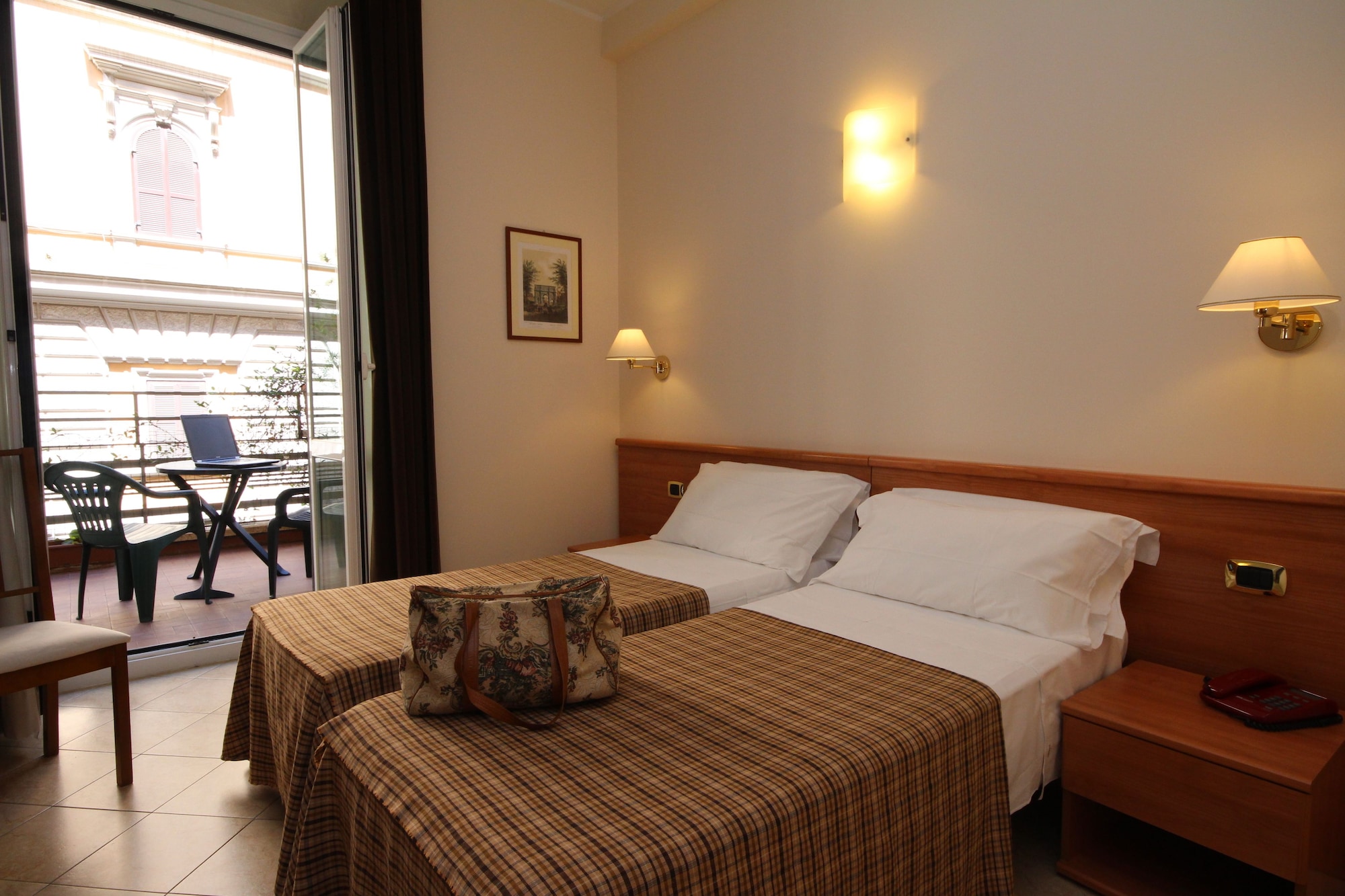 ROOM, DOUBLE BED, BALCONY