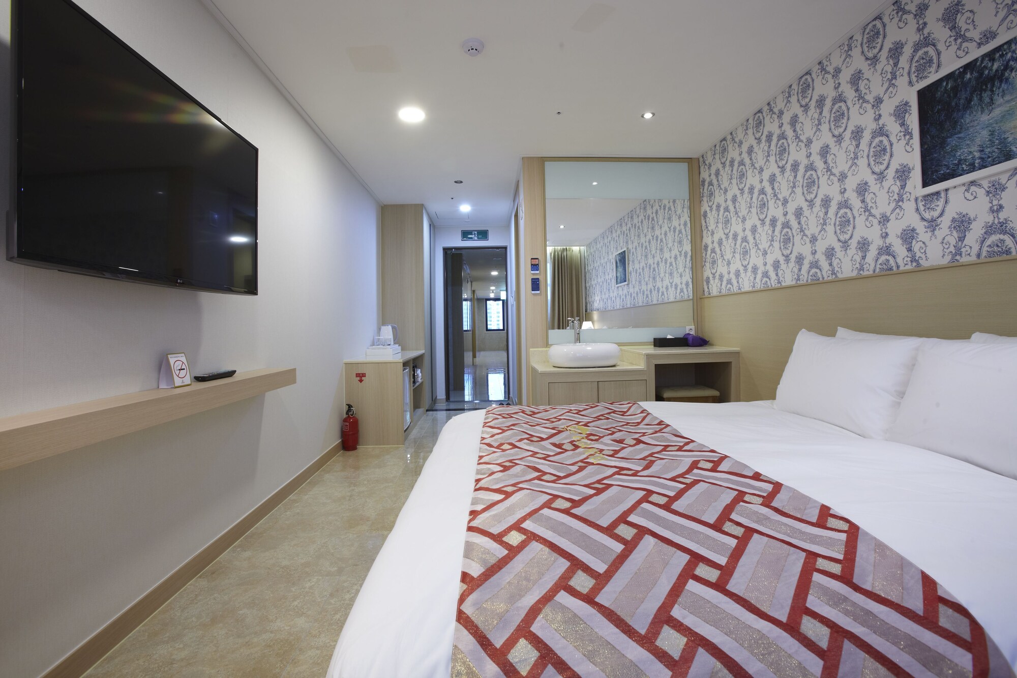 STANDARD, DOUBLE BED