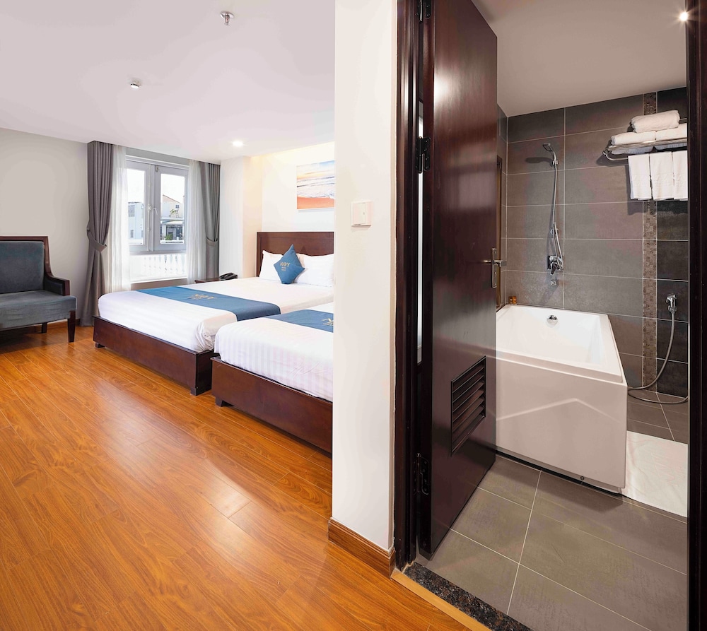 Navy Nha Trang Hotel 48/50