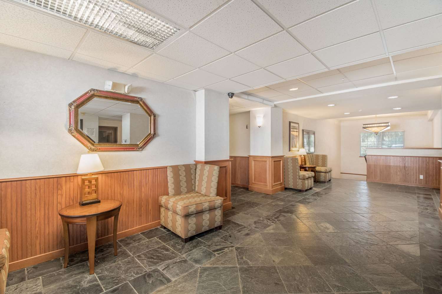 Quality Inn Gresham, OR 2/33
