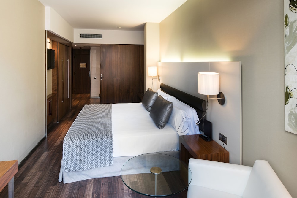 Hotel Catalonia Ramblas 25/70