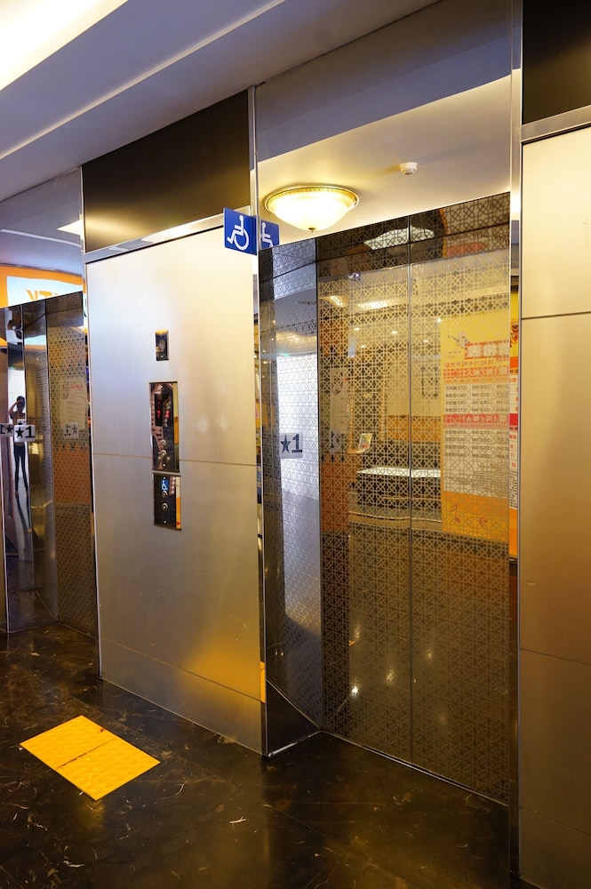 Cavemen Hostel Taipei Station Branch 3/33