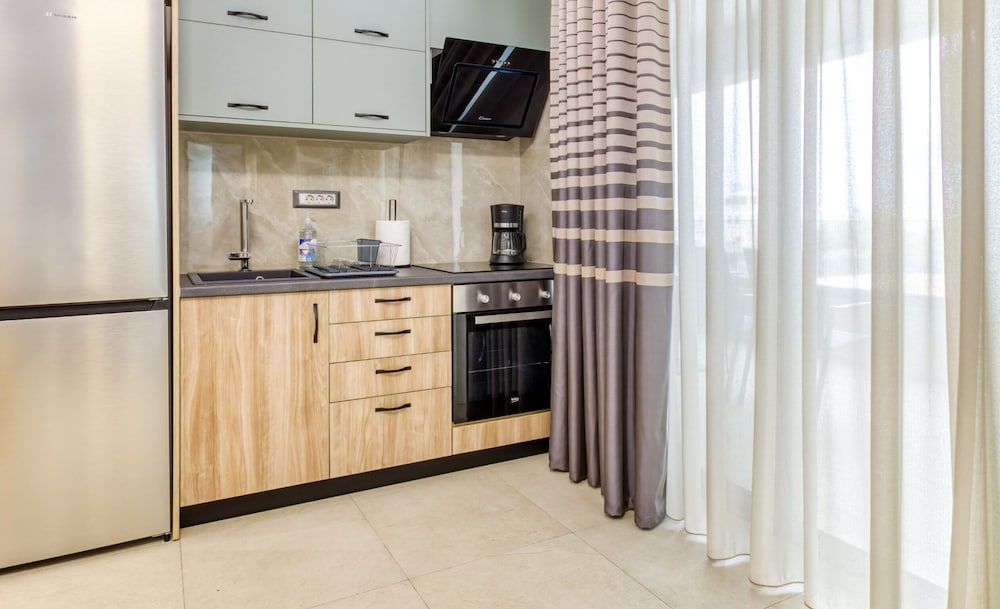 Sapphire Blue Suites 19/87