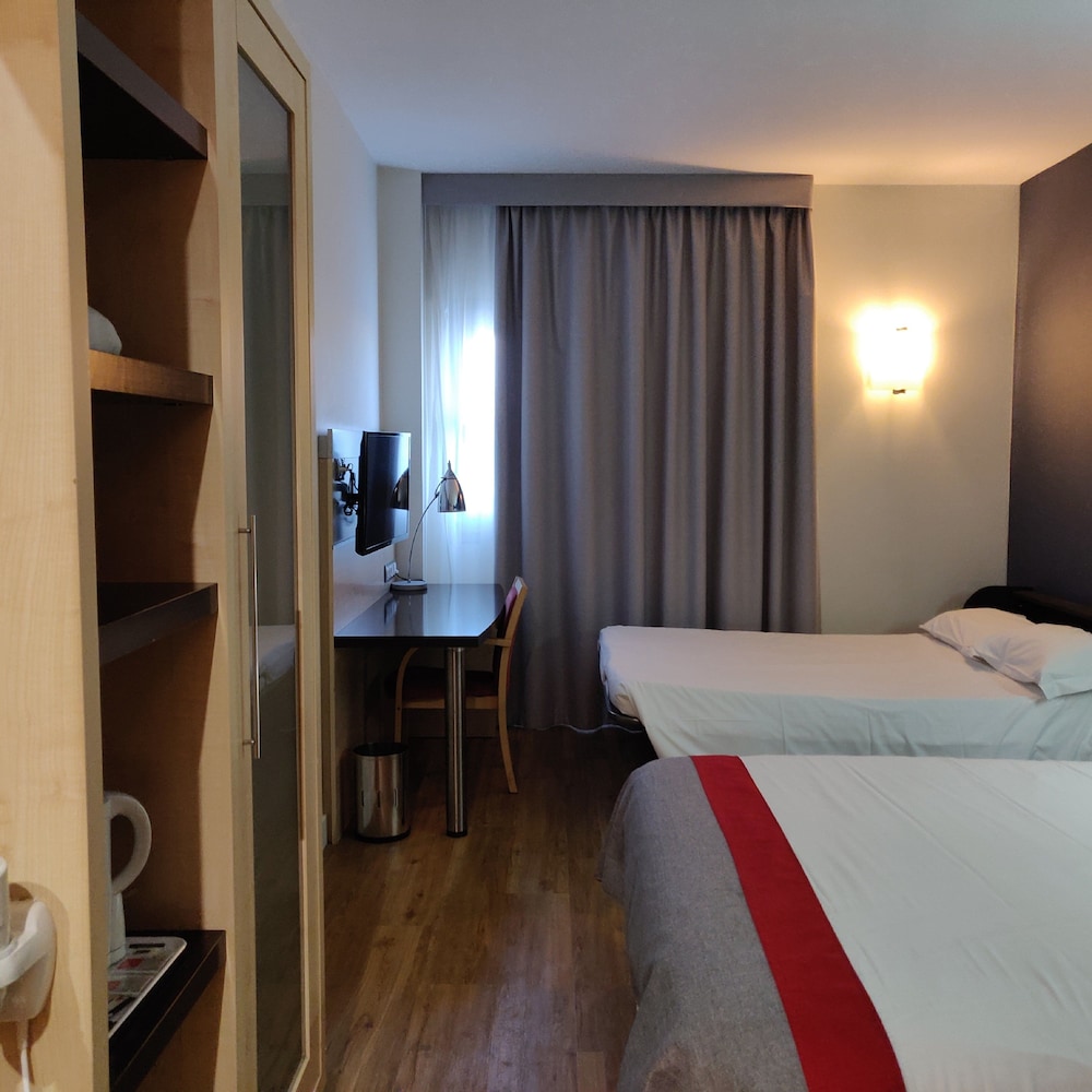 Holiday Inn Express Malaga Airport 14/43