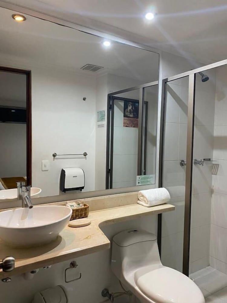 Hotel Porton Sabaneta 50/50