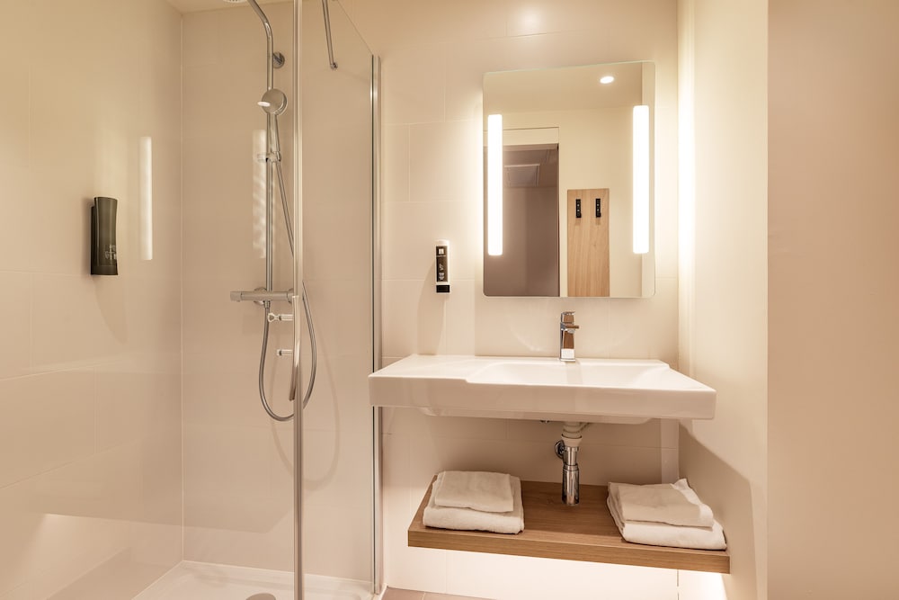 غرفة بسريرين منفصلين، B&B HOTEL Lille Lillenium Eurasante 3/3