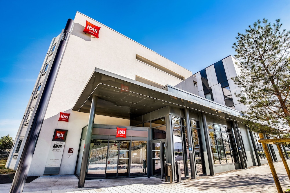 Ibis Paris Coeur d Orly Airport Hotel 3/66