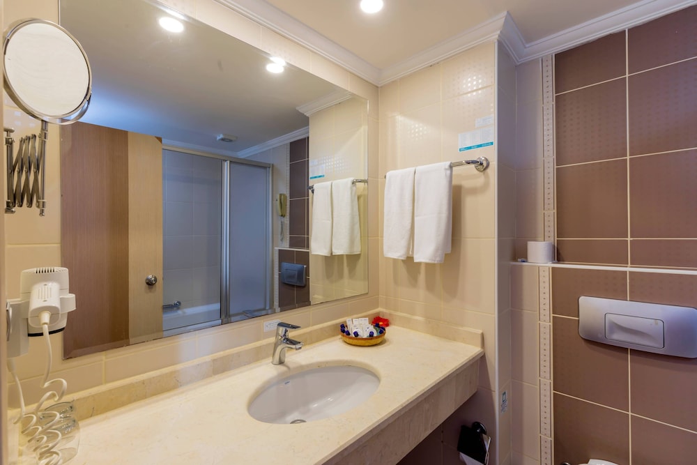 Holiday Garden Resort 40/40