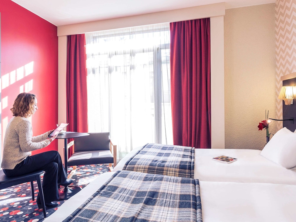 Mercure Annecy Centre 11/69
