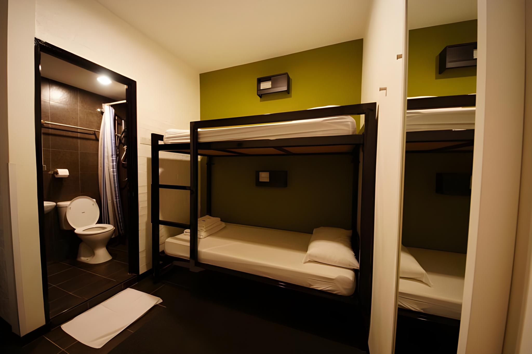 Private, Bunk Bed