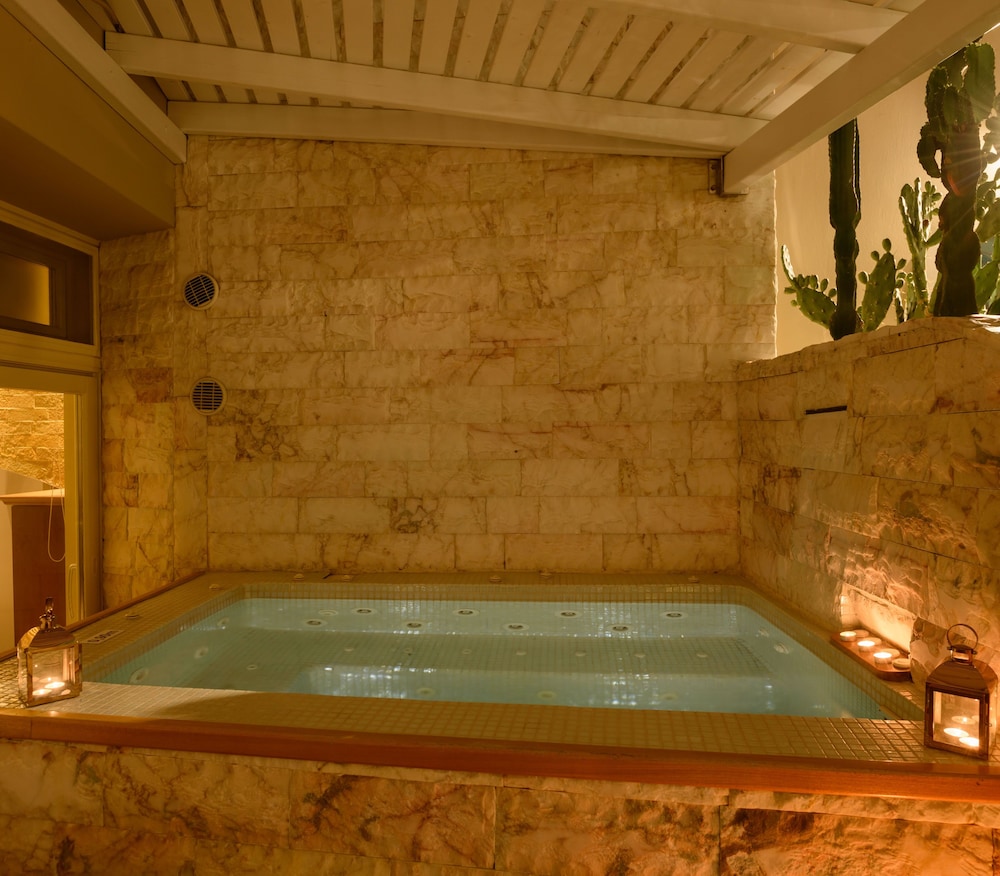 Suite Home Santorini 44/75