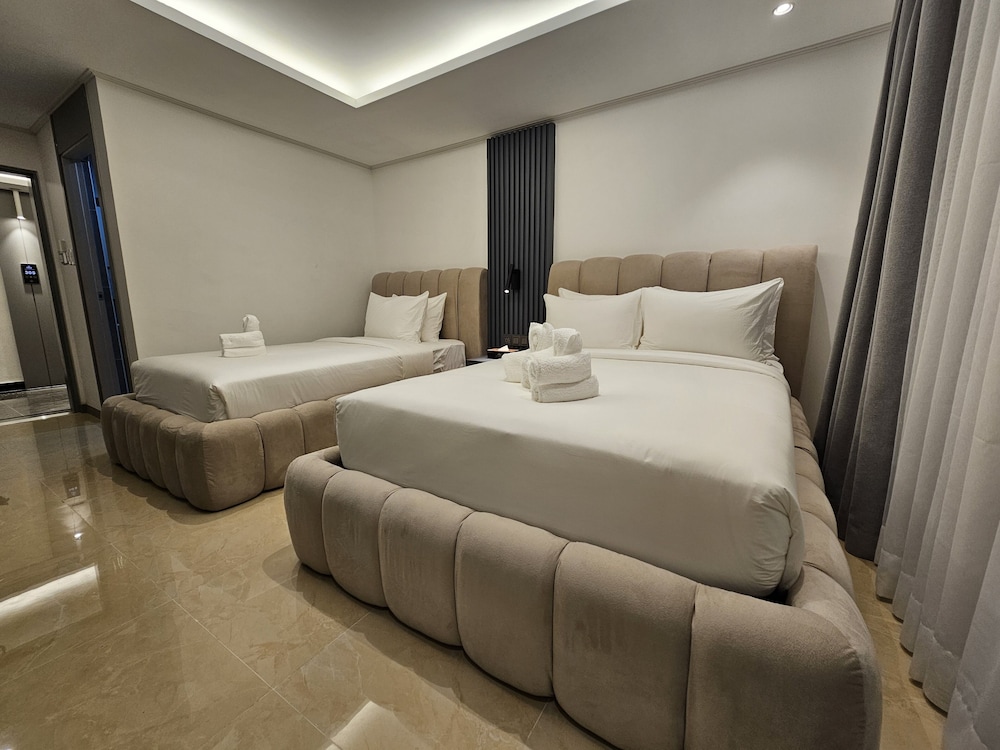 The Clover Hotel Angeles City managed by Cocotel 23/50