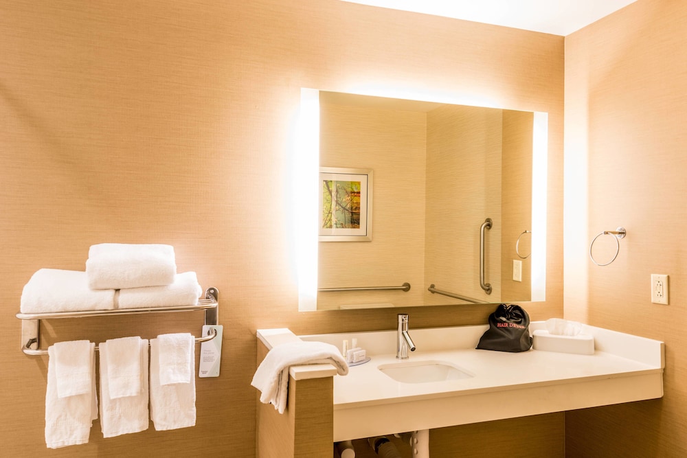 Fairfield Inn Suites Mobile Saraland 16/50