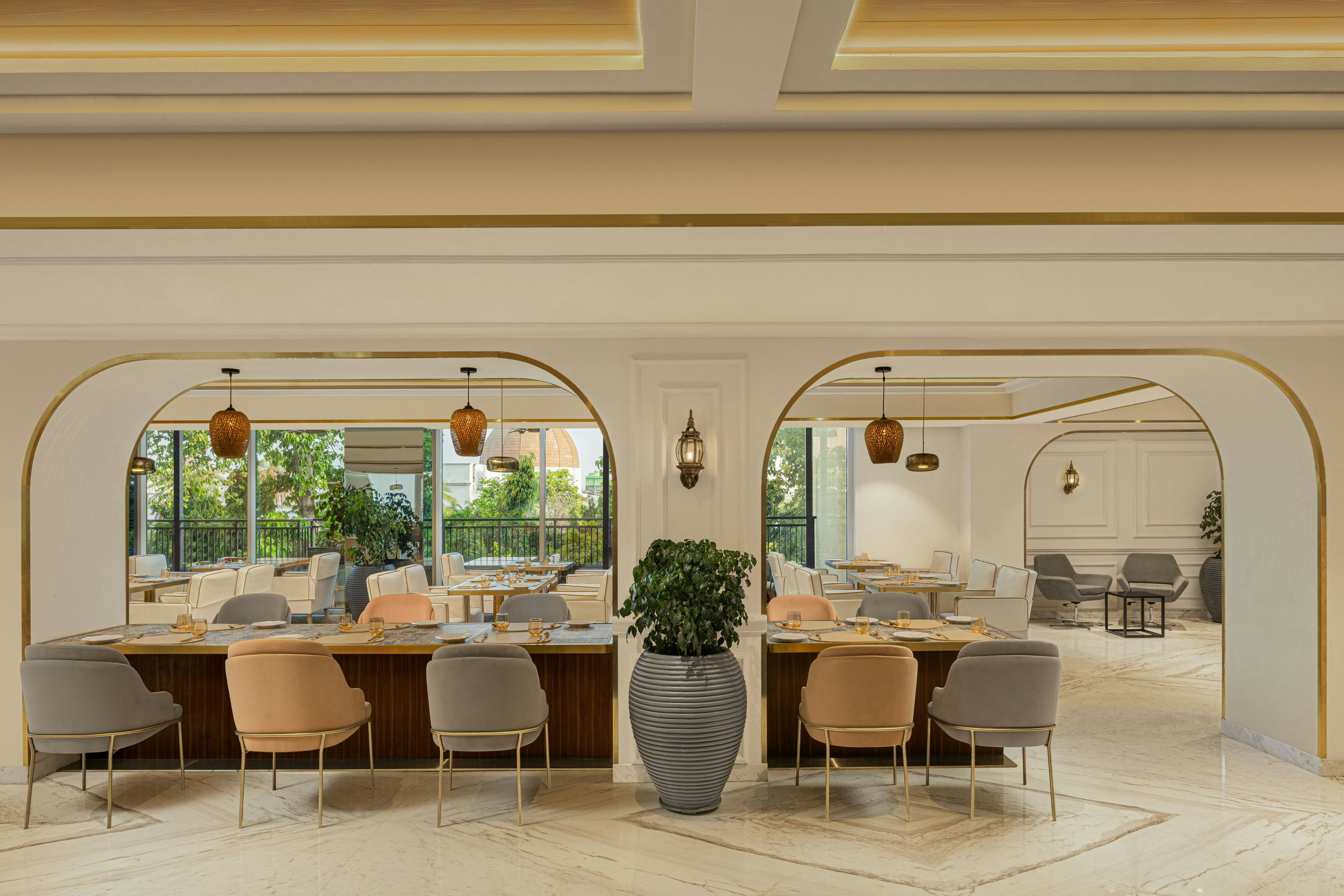 Renaissance Lucknow Hotel 38/65
