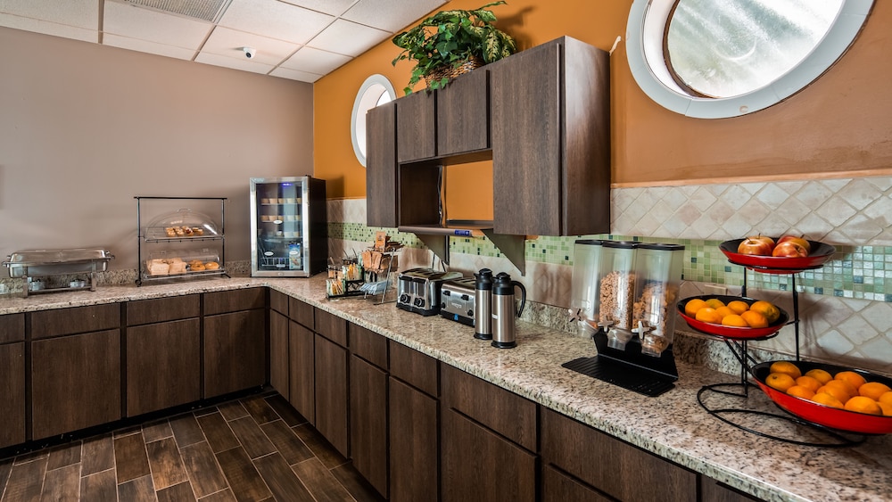 Best Western Ocala Park Centre 33/41
