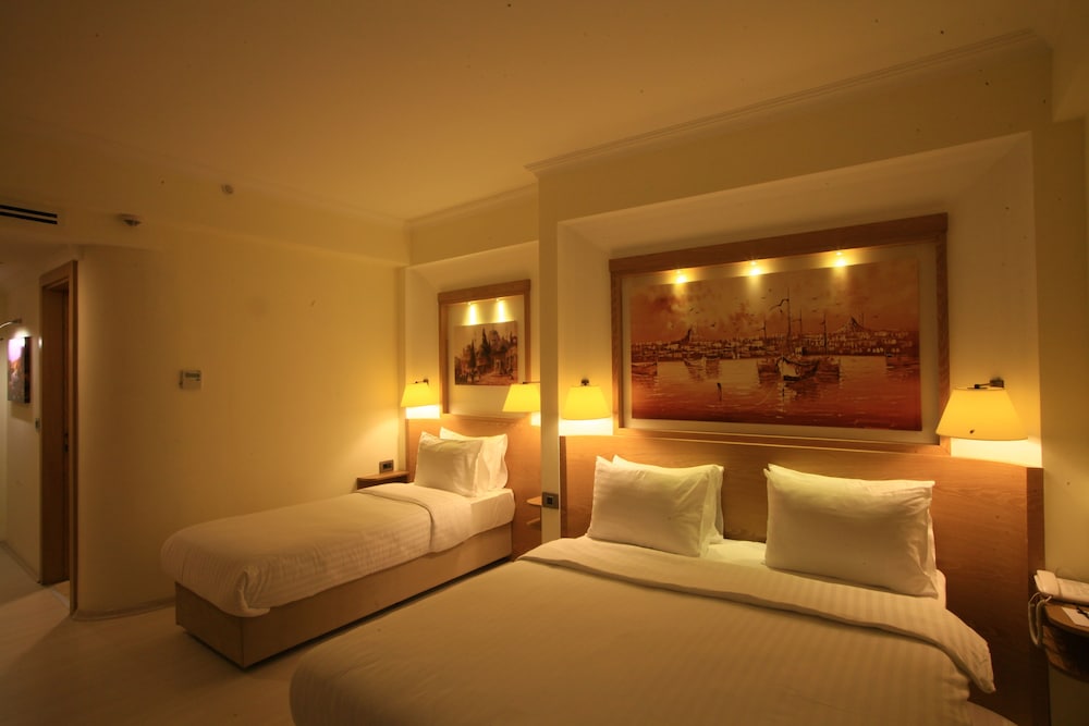 Beyoglu MLS Hotel 24/64