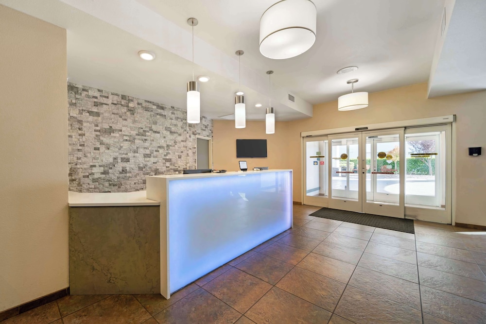 Best Western Crater Lake Highway White City/Medford 2/50