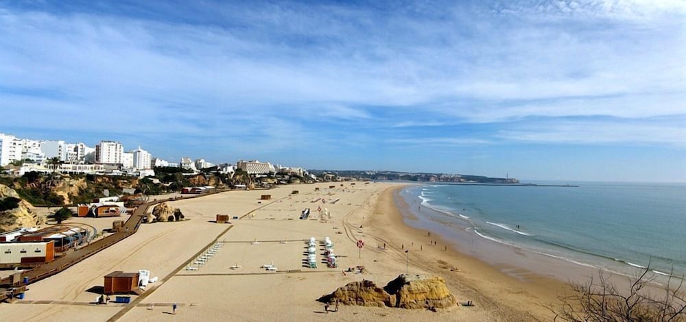 Avenida Praia 59/65