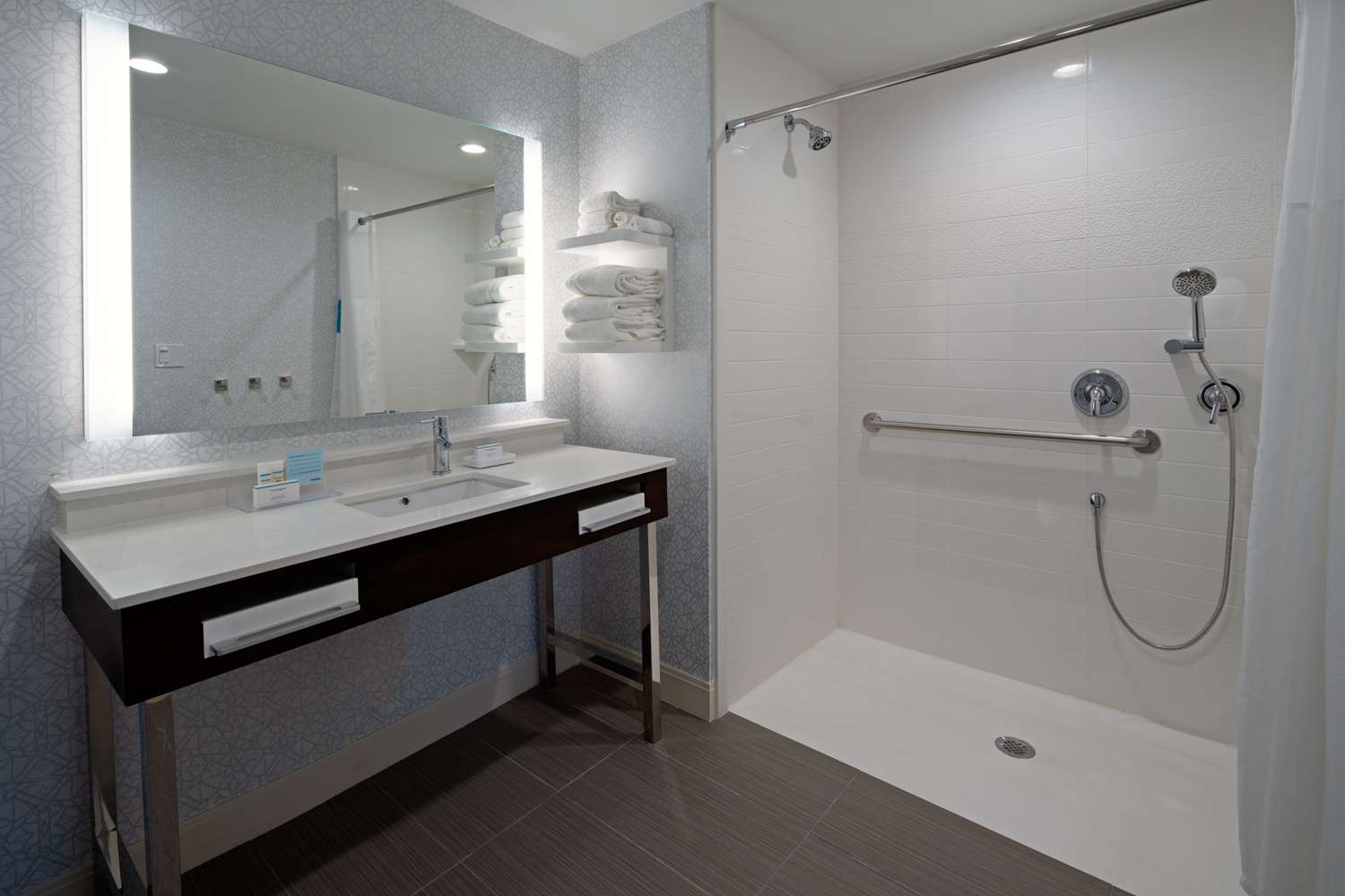 Hampton Inn Suites Gilroy Ca 42/45